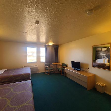 ורנל Horizon Hotel מראה חיצוני תמונה