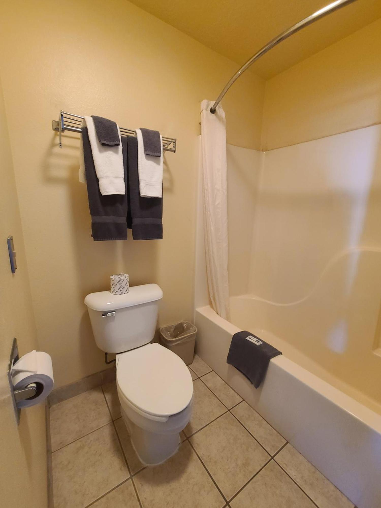 ורנל Horizon Hotel מראה חיצוני תמונה