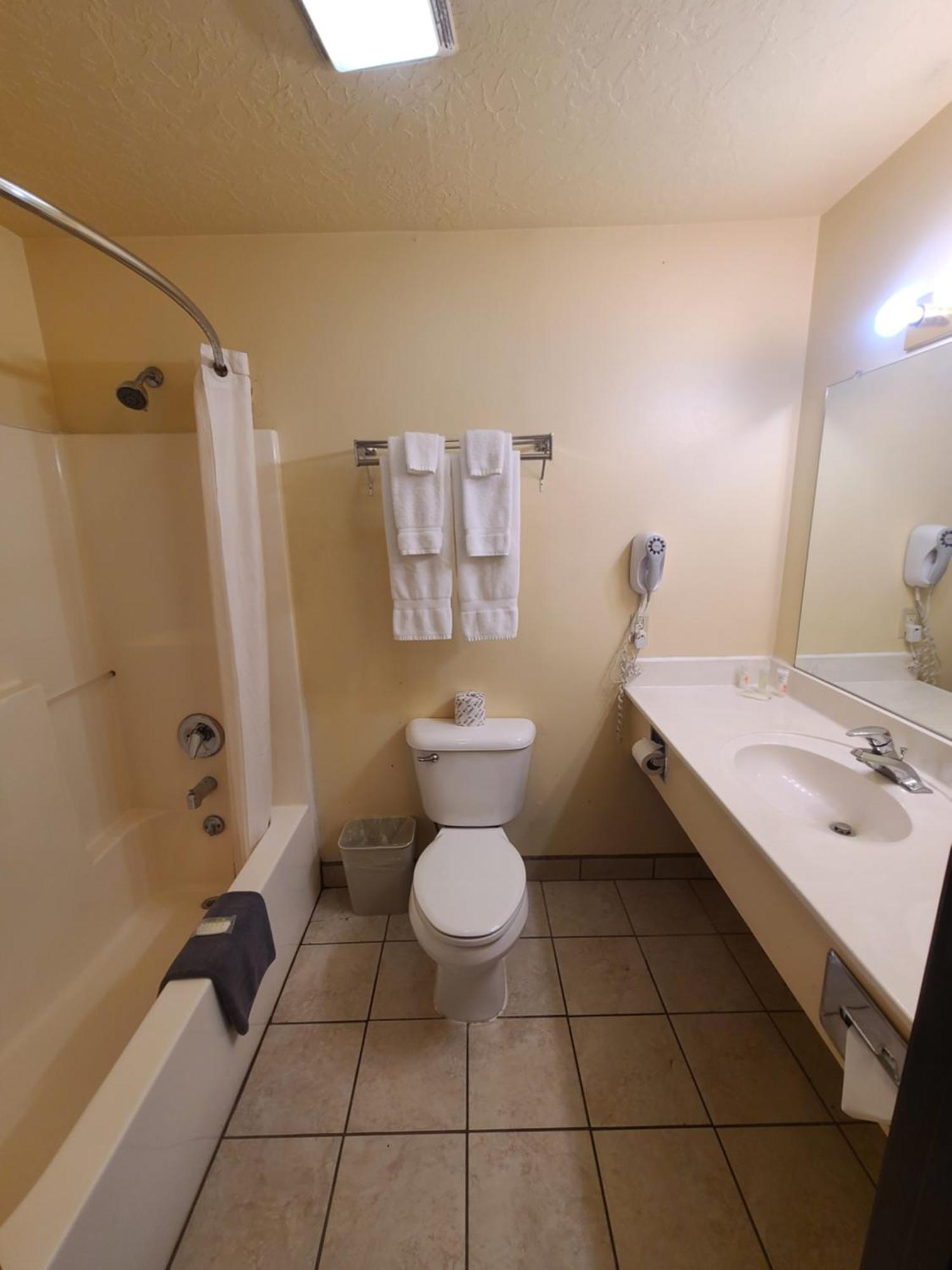 ורנל Horizon Hotel מראה חיצוני תמונה